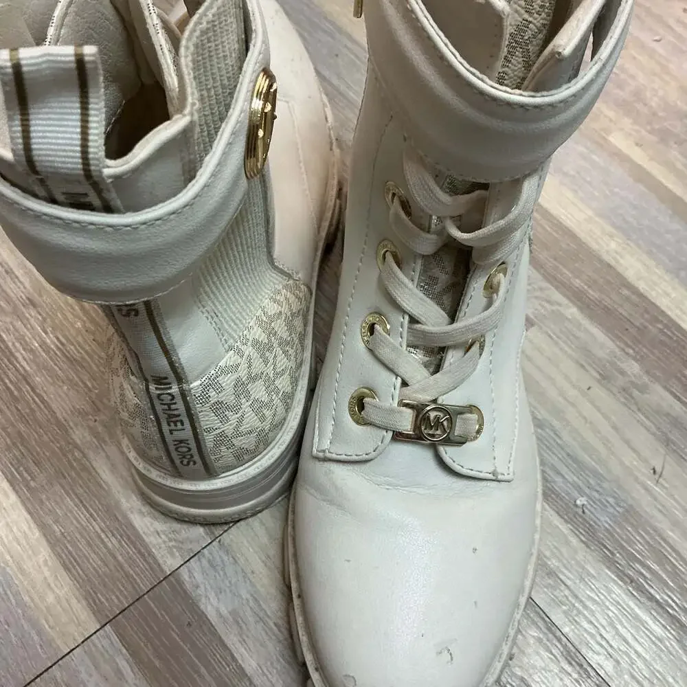Michael Kors Kids Ridley Stark 2 Lace-Up Ankle Boots Vanilla/Pale Gold Size 3